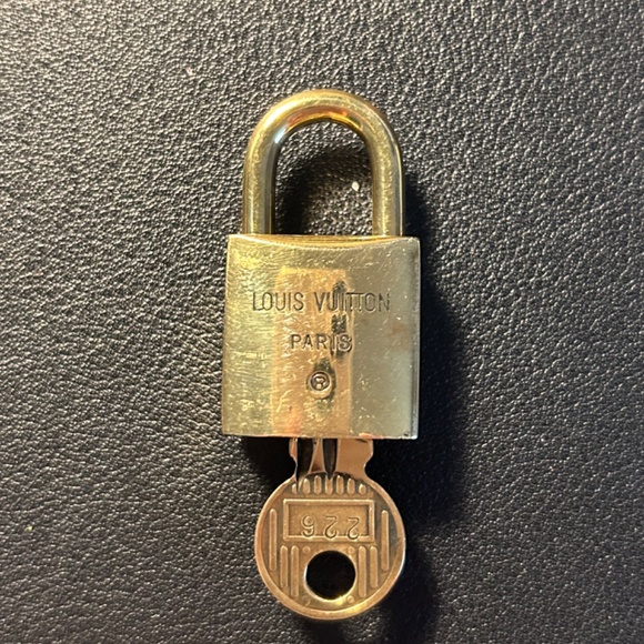 Louis Vuitton 200 Series Lock & Key - Choose your number - Picture 8 of 8